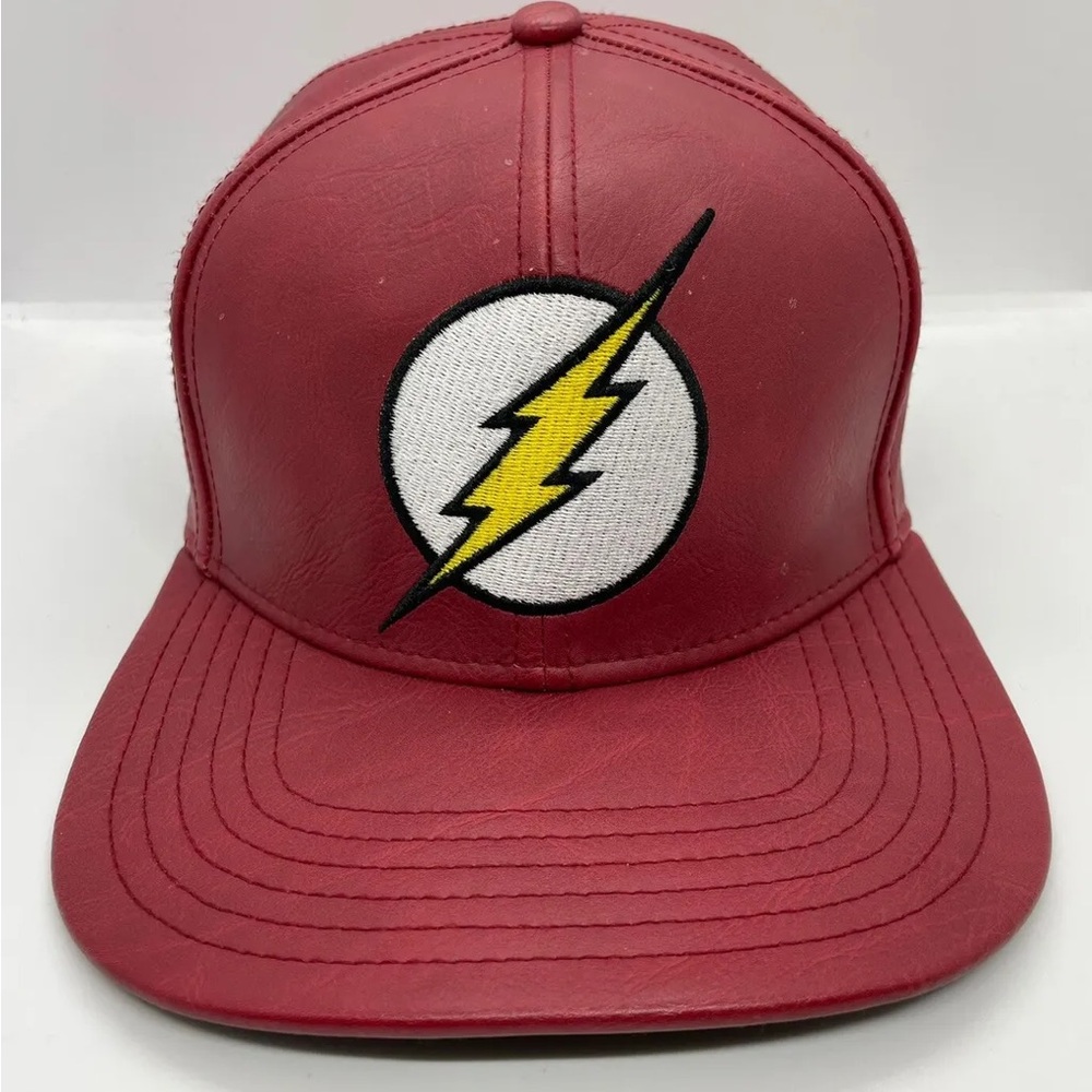 Bioworld DC Comics The Flash Faux Leather Snapback Baseball Hat, NWOT.